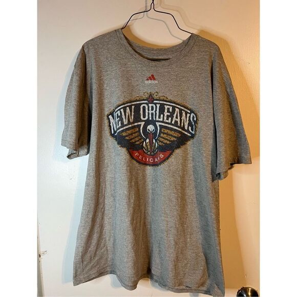 New Orleans Pelicans Tshirt - Picture 1 of 3